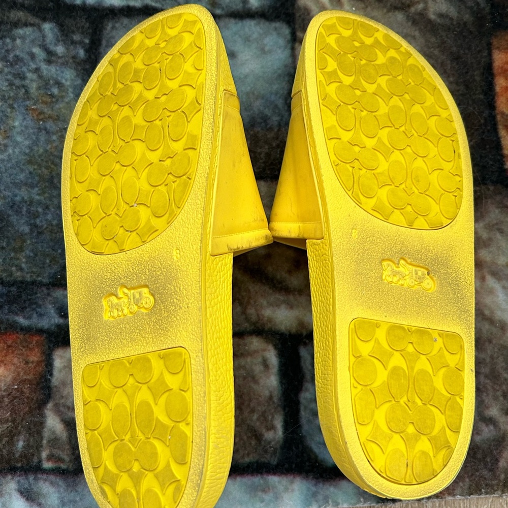 Coach Rubber Slides - Picture 2 of 5